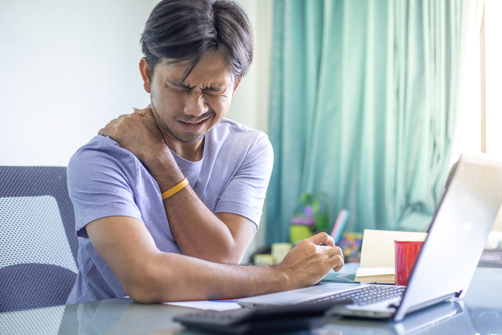 Faire face à une douleur dans le cou : des solutions efficaces pour la soulager