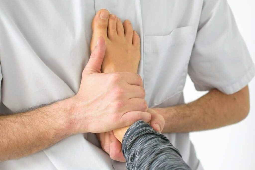 Comment traiter une entorse métatarsienne efficacement ?