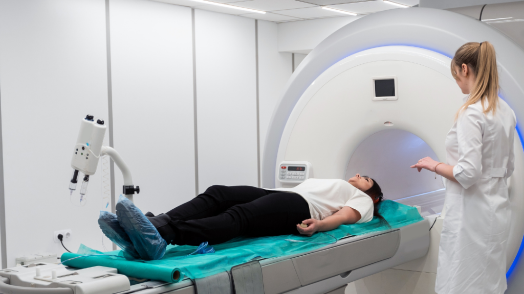 Irm médullaire : comment se préparer à votre examen d&rsquo;imagerie ?