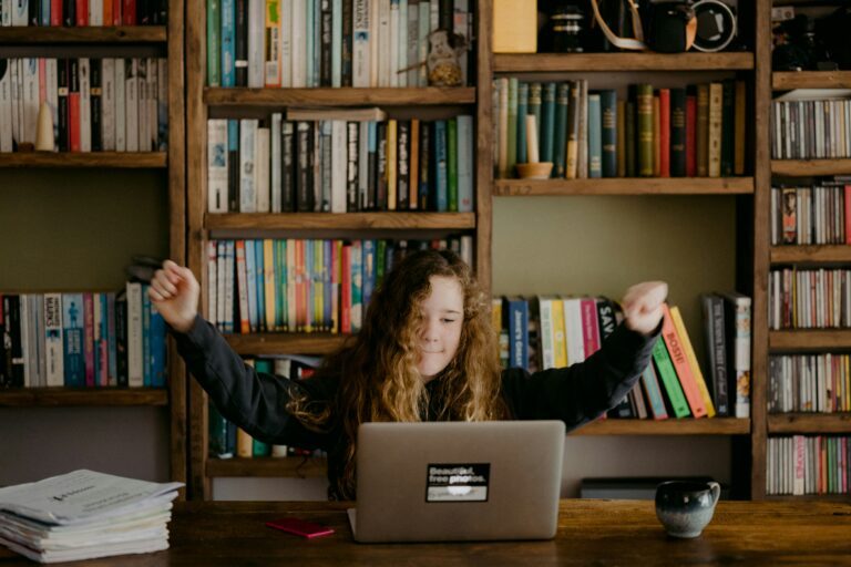 la formation à distance permet d'apprendre où que vous soyez, à votre rythme, avec un contenu personnalisé. découvrez les avantages du distance learning dès maintenant !