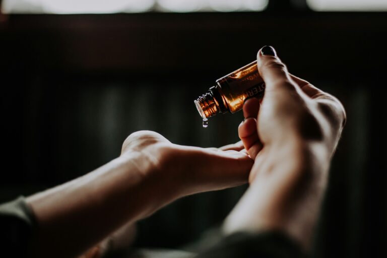 découvrez nos soins de beauté et de bien-être dans notre institut de beauté haut de gamme. profitez d'une large gamme de services pour prendre soin de vous et sublimer votre beauté.