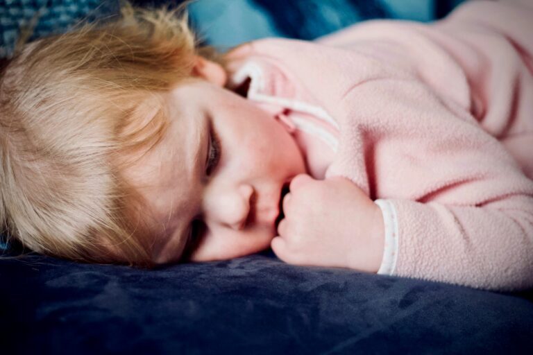 les cycles de sommeil : découvrez comment le sommeil se divise en différentes phases et cycles pour mieux comprendre son fonctionnement.