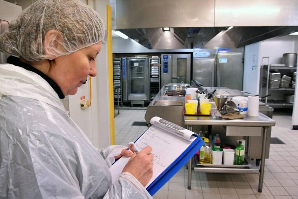 Comment améliorer le contrôle d&rsquo;hygiène dans les restaurants ?