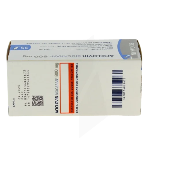 Boîte d'Aciclovir Biogaran 800 mg comprimé, un traitement antiviral soumis à réglementation