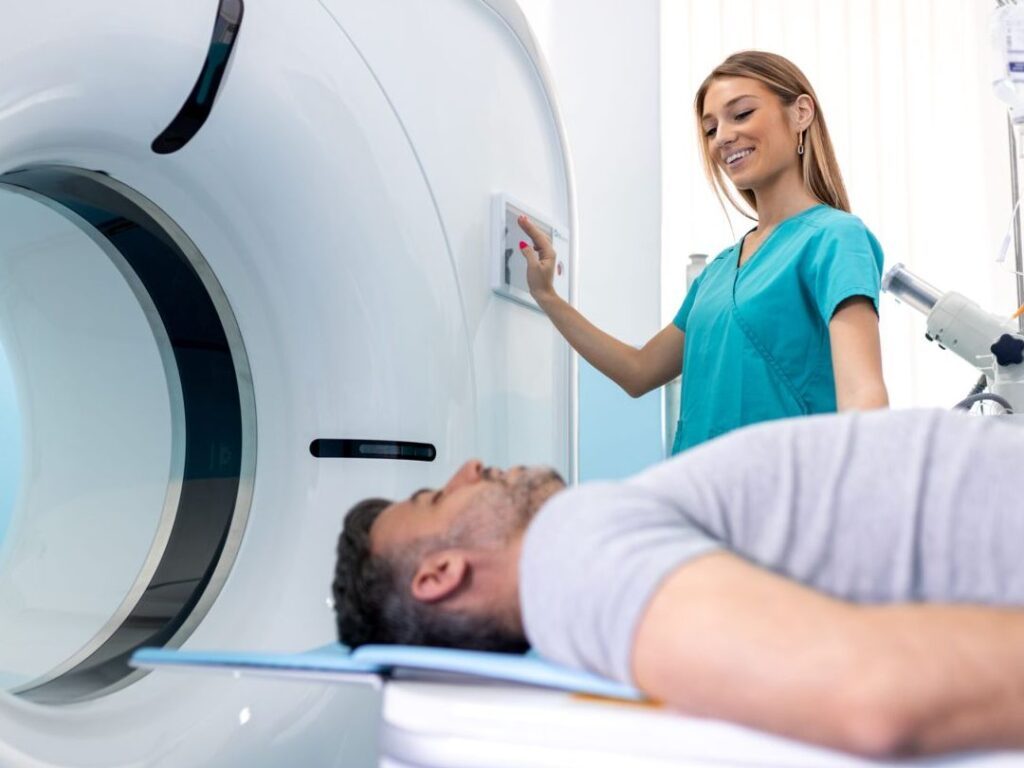 Comment interpréter votre TEP IRM pour mieux comprendre votre santé ?