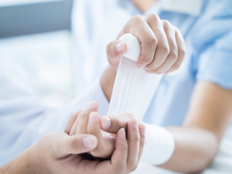 Fracture du scaphoïde : comment reconnaître les signes et assurer une bonne guérison ?